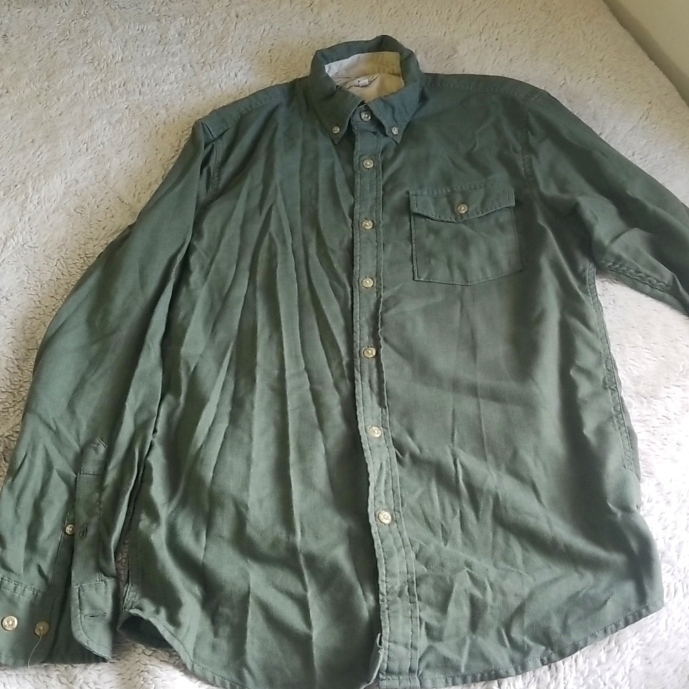 Sonoma "good for life" olive green shirt